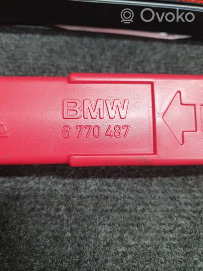 BMW 4 F32 F33 Segnale di avvertimento di emergenza 6770487