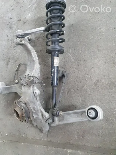 BMW 5 G30 G31 Fuso a snodo con mozzo ruota anteriore 6861177