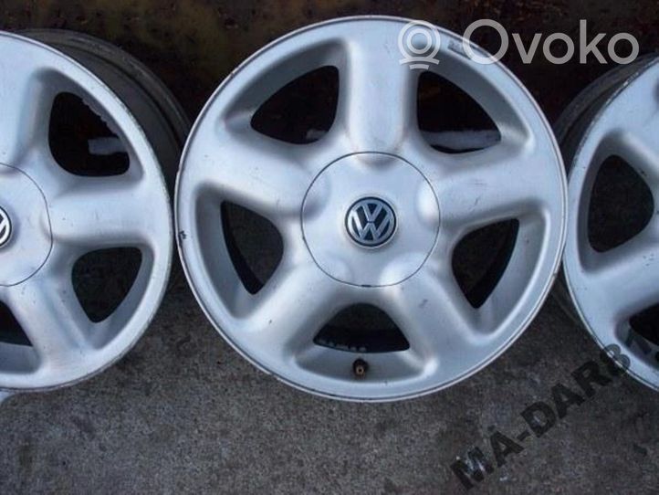 Volkswagen Touran I Felgi stalowe R15 