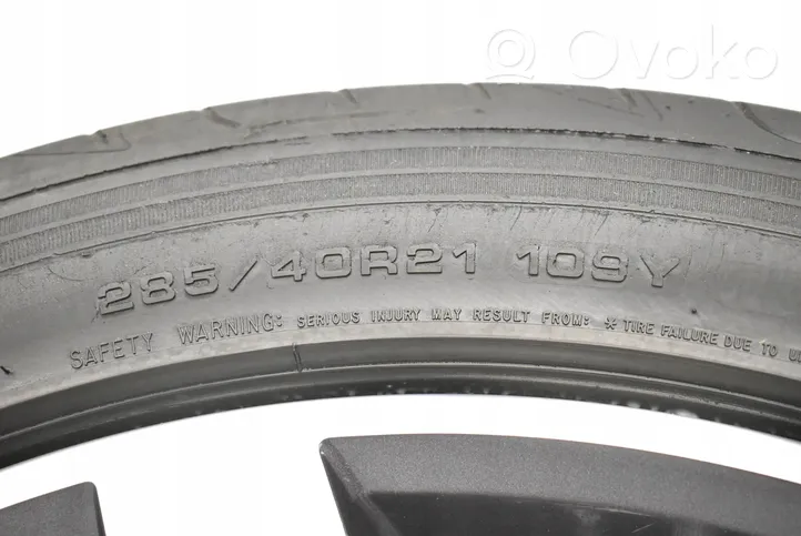 Volkswagen Touareg III R21 alloy rim 