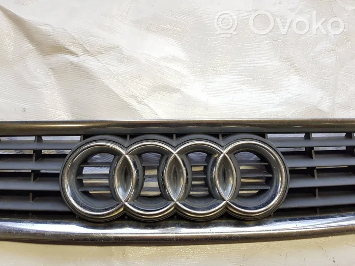 Audi A4 S4 B5 8D Grille de calandre avant 8D0853651R