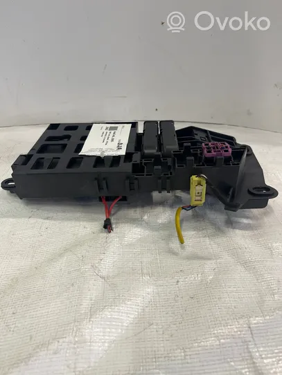 Audi A6 S6 C6 4F Module de fusibles A61A62005