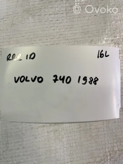 Volvo 740 Grille calandre supérieure de pare-chocs avant 1369618