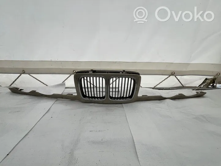 BMW 5 E34 Grille de calandre avant 51131973825