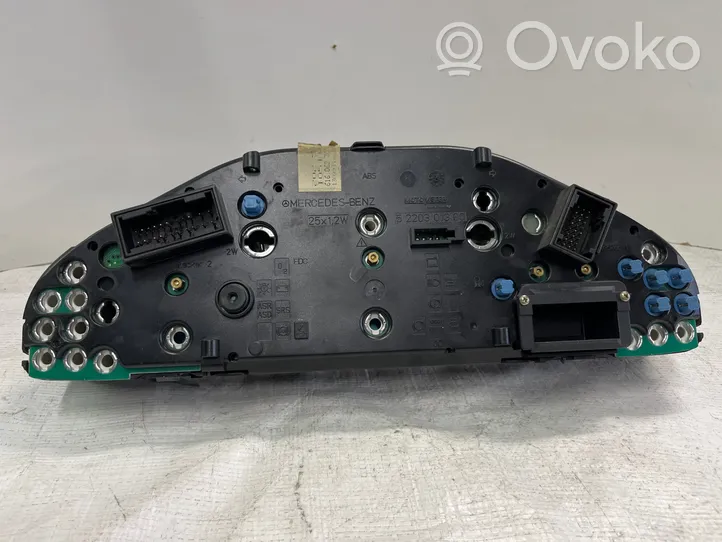 Mercedes-Benz C W202 Tachimetro (quadro strumenti) 5220301300