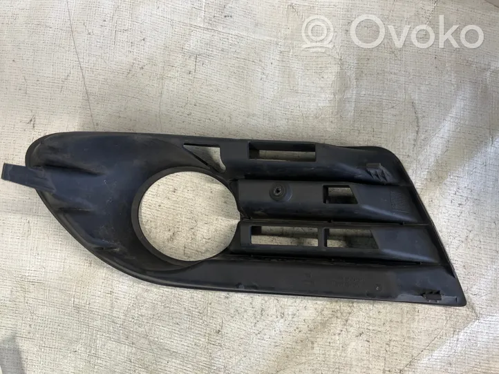 Volkswagen Golf Plus Front fog light trim/grill 5M0853666B