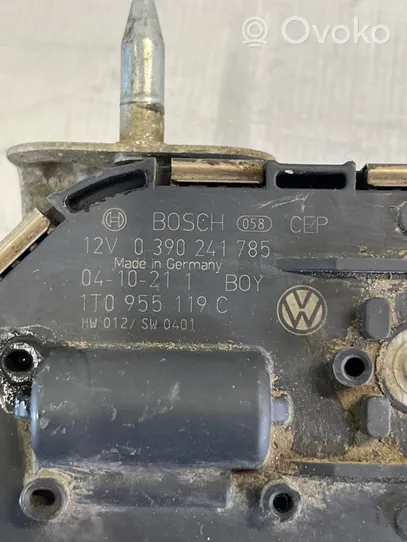 Volkswagen Touran I Wiper motor 1137328174