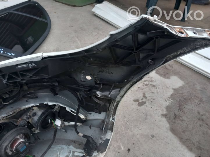 Mercedes-Benz C W204 Etupuskuri A2048805547