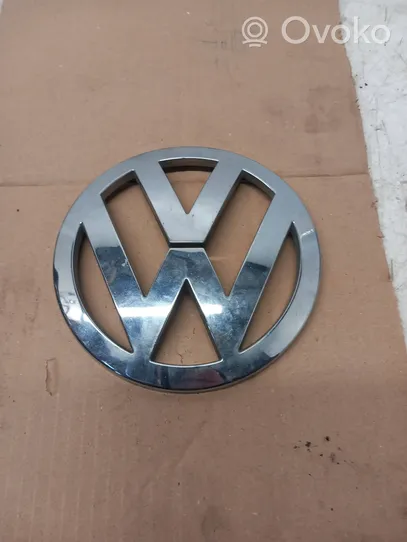 Volkswagen Touareg I Logo, emblème de fabricant 7L6853630A