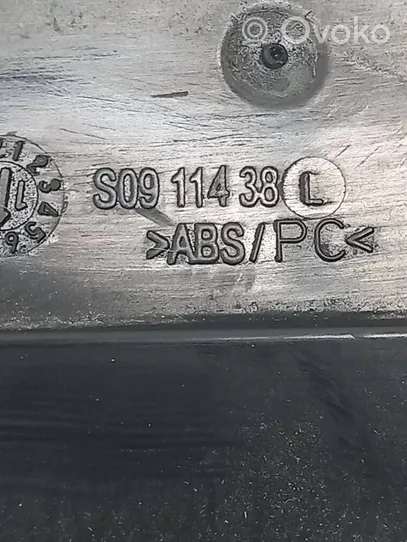 Volkswagen PASSAT B7 Dysze / Kratki środkowego nawiewu deski rozdzielczej S0911438