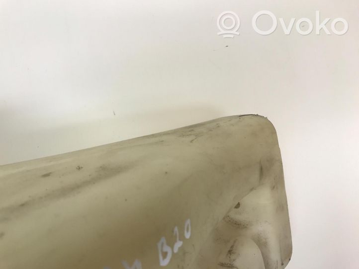 Mercedes-Benz 190 W201 Réservoir de liquide lave-glace 