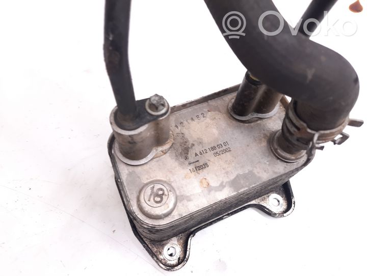 Mercedes-Benz E W210 Support de filtre à huile A6111880301