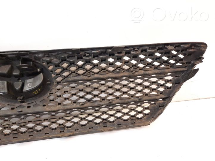 Toyota Corolla E120 E130 Grille calandre supérieure de pare-chocs avant 5311102150