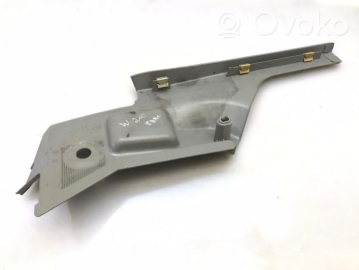 Mercedes-Benz E W210 Altro elemento di rivestimento sottoporta/montante A2106801035