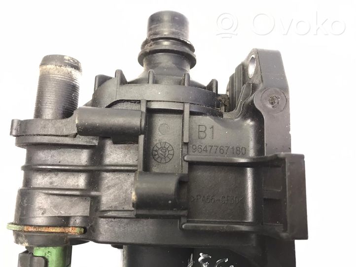 Citroen Berlingo Termostat / Obudowa termostatu 9647767180