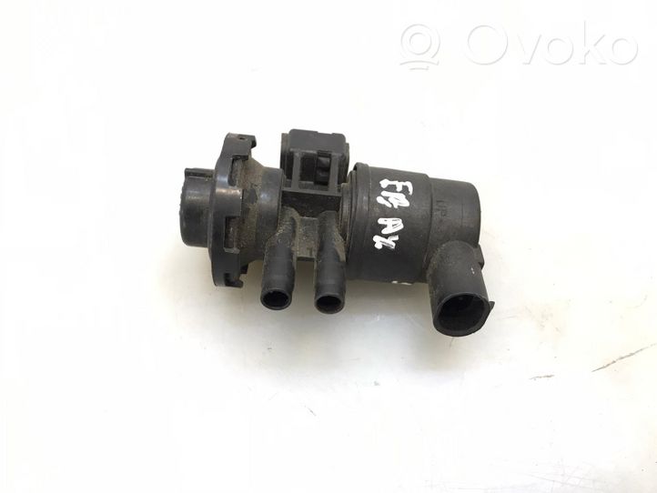 Jeep Grand Cherokee (WJ) Turboahtimen magneettiventtiili 04669475AB