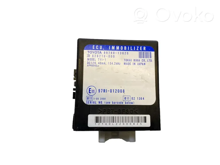 Toyota Corolla Verso E121 Komputer / Sterownik ECU i komplet kluczy 8966113060