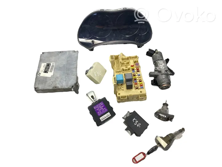 Toyota Avensis T250 Kit centralina motore ECU e serratura 8966105A21