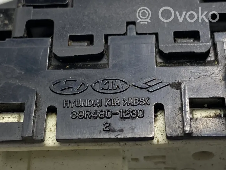 Hyundai i40 Interruttore specchietto retrovisore 394801230