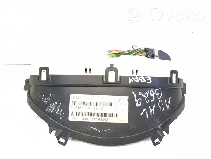 Mercedes-Benz ML W163 Compteur de vitesse tableau de bord A1635402247