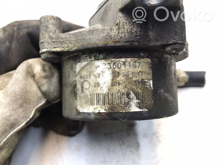 Opel Corsa D Pompe à vide 73501167