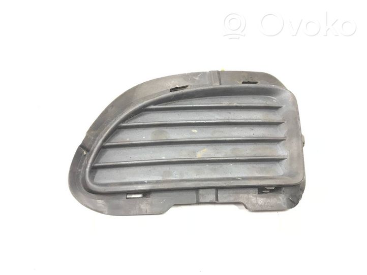 Fiat Grande Punto Etupuskurin alempi jäähdytinsäleikkö 735410808