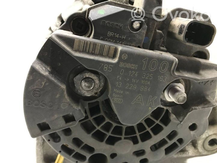 Opel Astra H Alternator 13229984