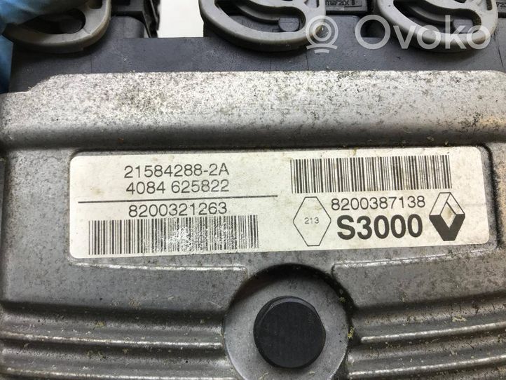 Renault Megane II Calculateur moteur ECU 8200387138