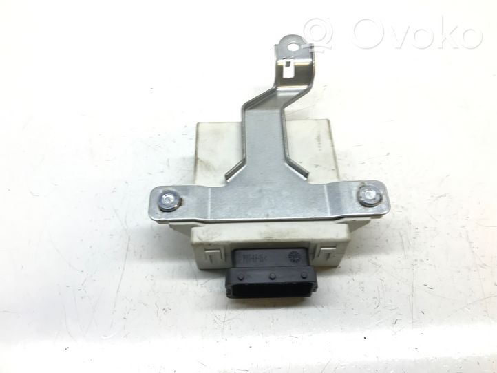 Toyota Avensis T250 Kit centralina motore ECU e serratura 8966105C82