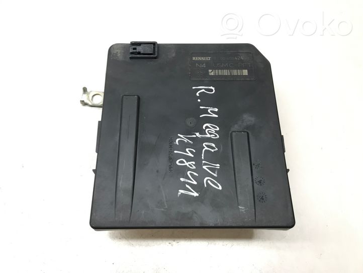 Renault Megane II Komputer / Sterownik ECU i komplet kluczy 215860596A