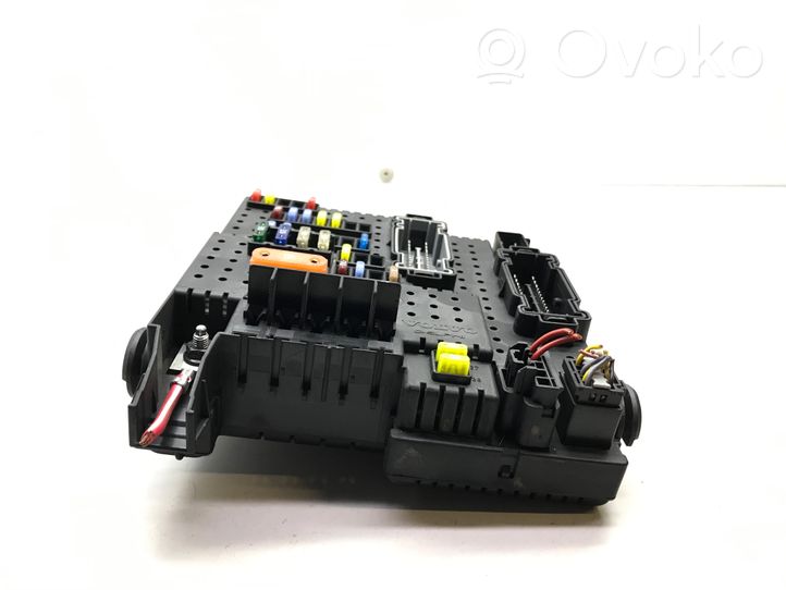 Volvo XC70 Fuse module 30728512