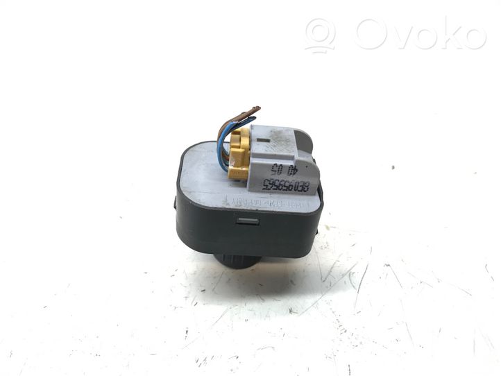 Audi A4 S4 B7 8E 8H Wing mirror switch 8E0959565