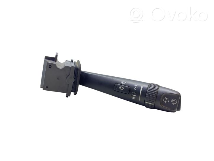 Volvo XC70 Wiper control stalk 30669742