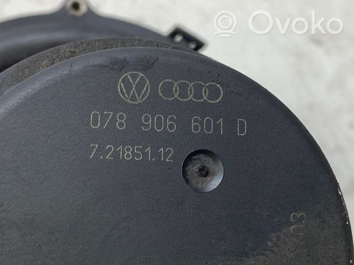 Audi TT Mk1 Antrinis oro siurblys 078906601D