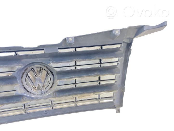 Volkswagen Crafter Front bumper upper radiator grill 2E0853653