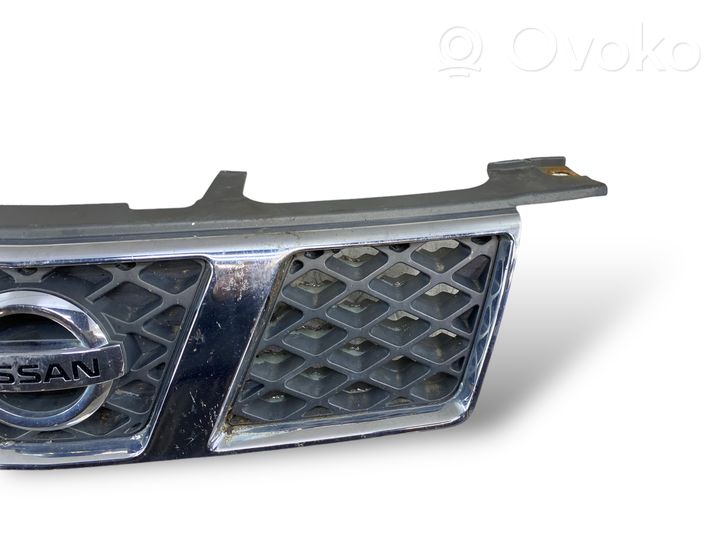 Nissan X-Trail T30 Grille calandre supérieure de pare-chocs avant 62310E0303