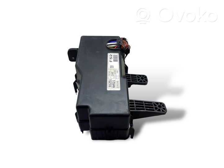 Hyundai H-1, Starex, Satellite Module de fusibles 912514H521