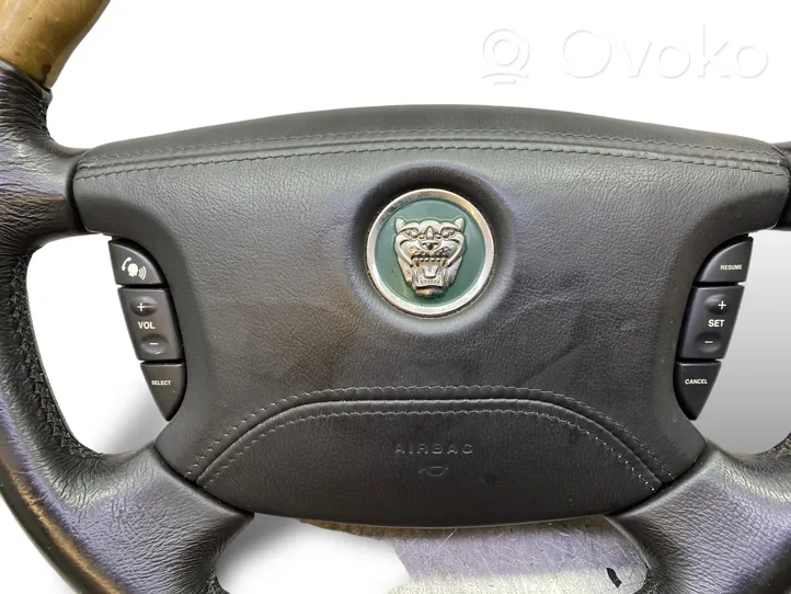 Jaguar S-Type Steering wheel 