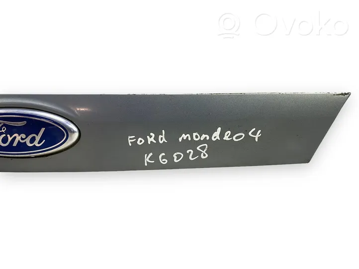 Ford Mondeo MK IV Barra luminosa targa del portellone del bagagliaio 