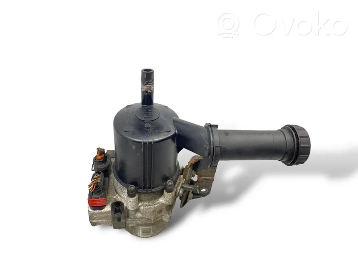 Citroen C4 I Ohjaustehostimen pumppu V2900314