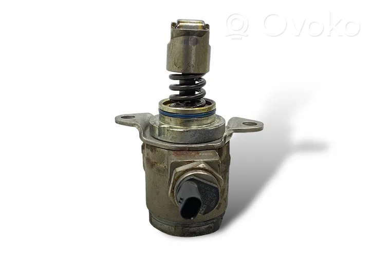 Skoda Rapid (NH) Pompe d'injection de carburant à haute pression 03C127026P