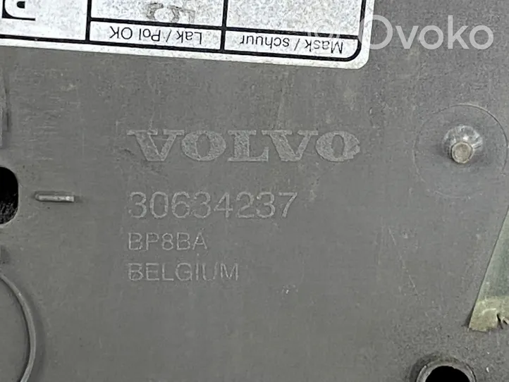 Volvo S60 Takaluukun koristelista 30634237