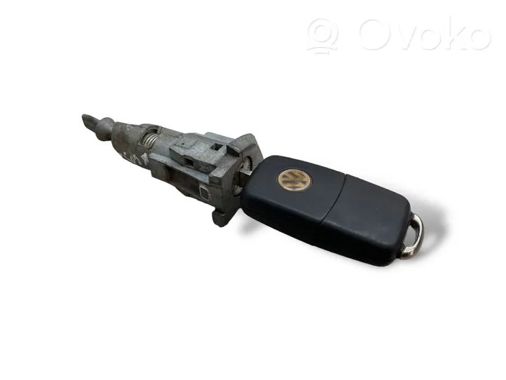 Volkswagen Golf VI Aizdedzes ECU komplekts 03C906024BD