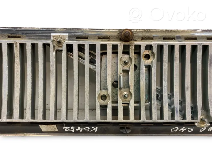 Volvo S40, V40 Front grill 30803302