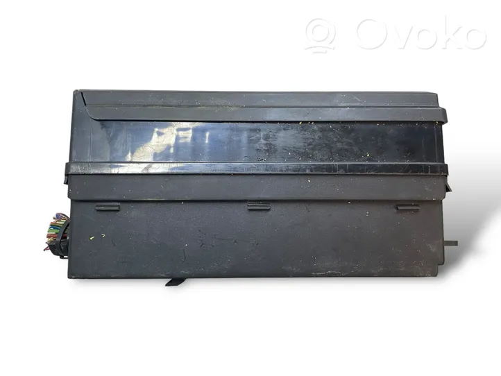 Land Rover Range Rover Sport L320 Module de fusibles YMB506800A