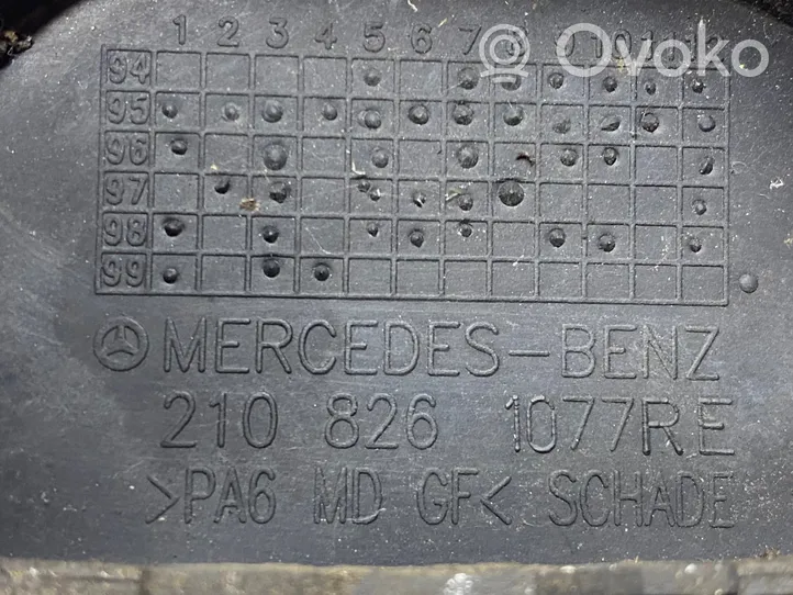 Mercedes-Benz E W210 Zaślepka spryskiwacza lampy przedniej 2108261077RE