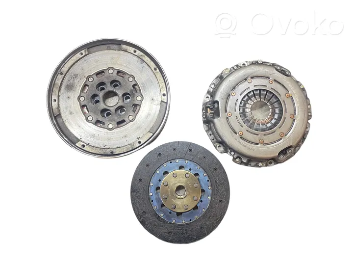 Chevrolet Cruze Clutch set kit 415032207