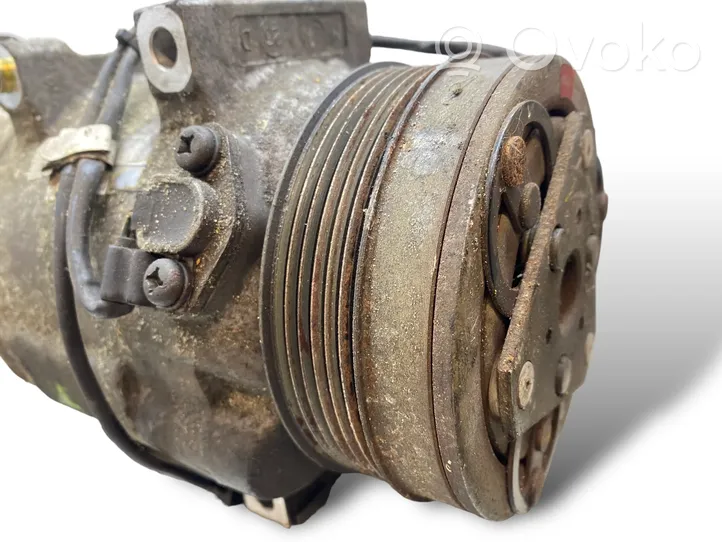 Audi A8 S8 D2 4D Compressore aria condizionata (A/C) (pompa) 077260803AC