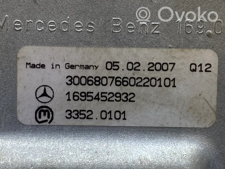 Mercedes-Benz A W169 Komputer / Sterownik ECU i komplet kluczy A2661538379