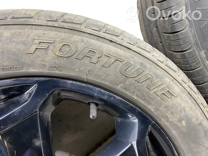 Ford Kuga I Felgi aluminiowe R18 R18